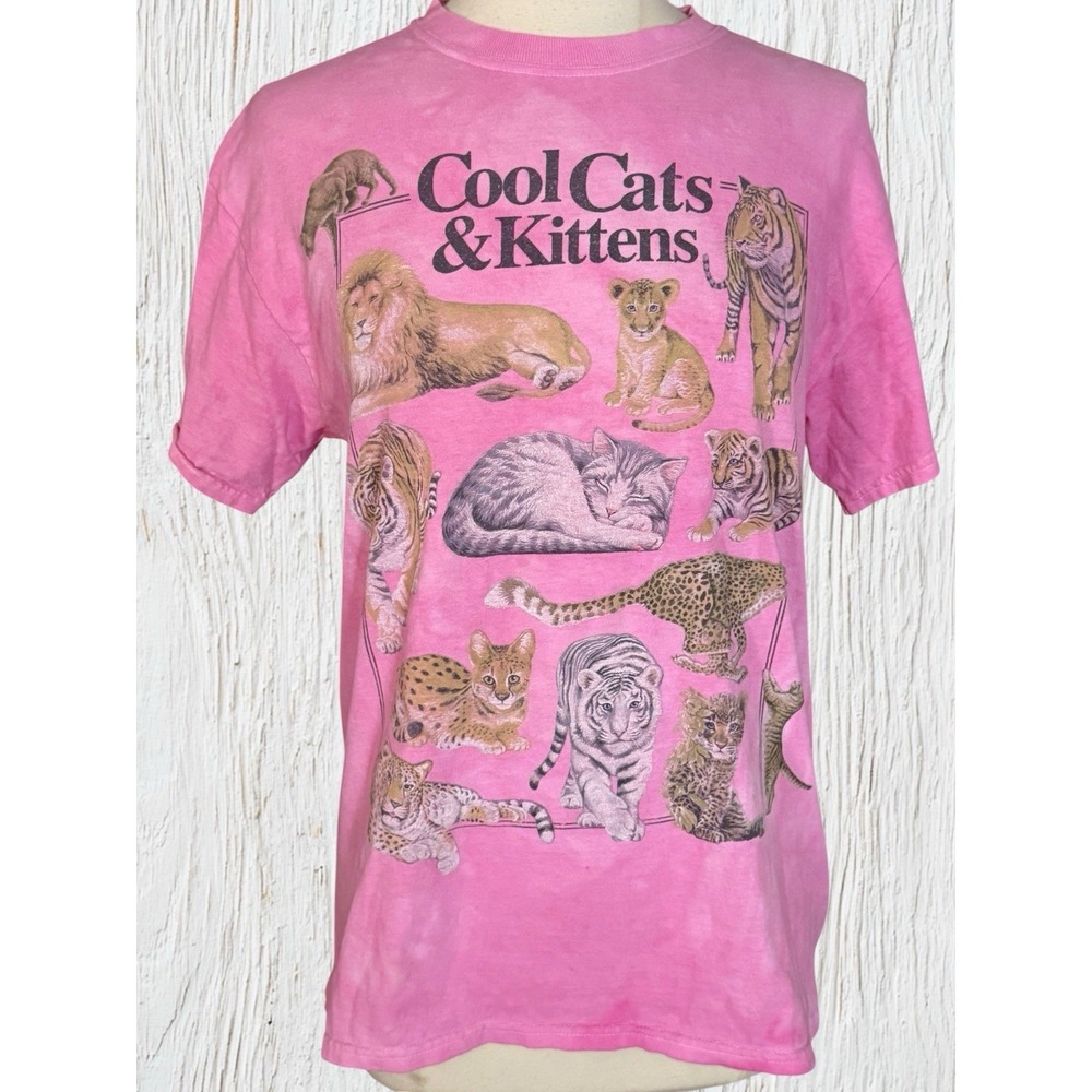 DOM Cool Cats & Kittens Pink T Shirt Sz M Cat Lovers Top Small Cats to Lions Fun